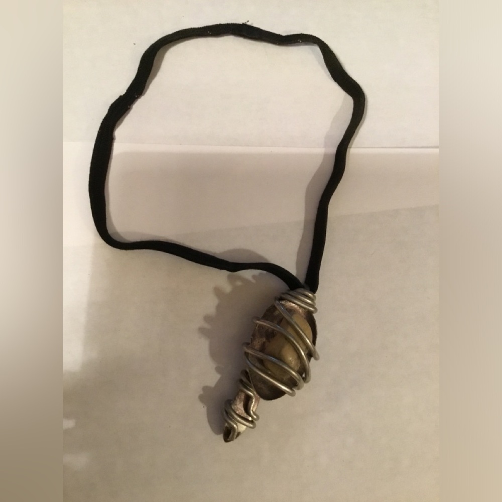 Black Stretch Necklace With Spoon & Stone